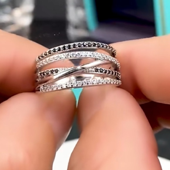 Boutique Jewelry - New 925 Sterling Silver White Black CZ Ring